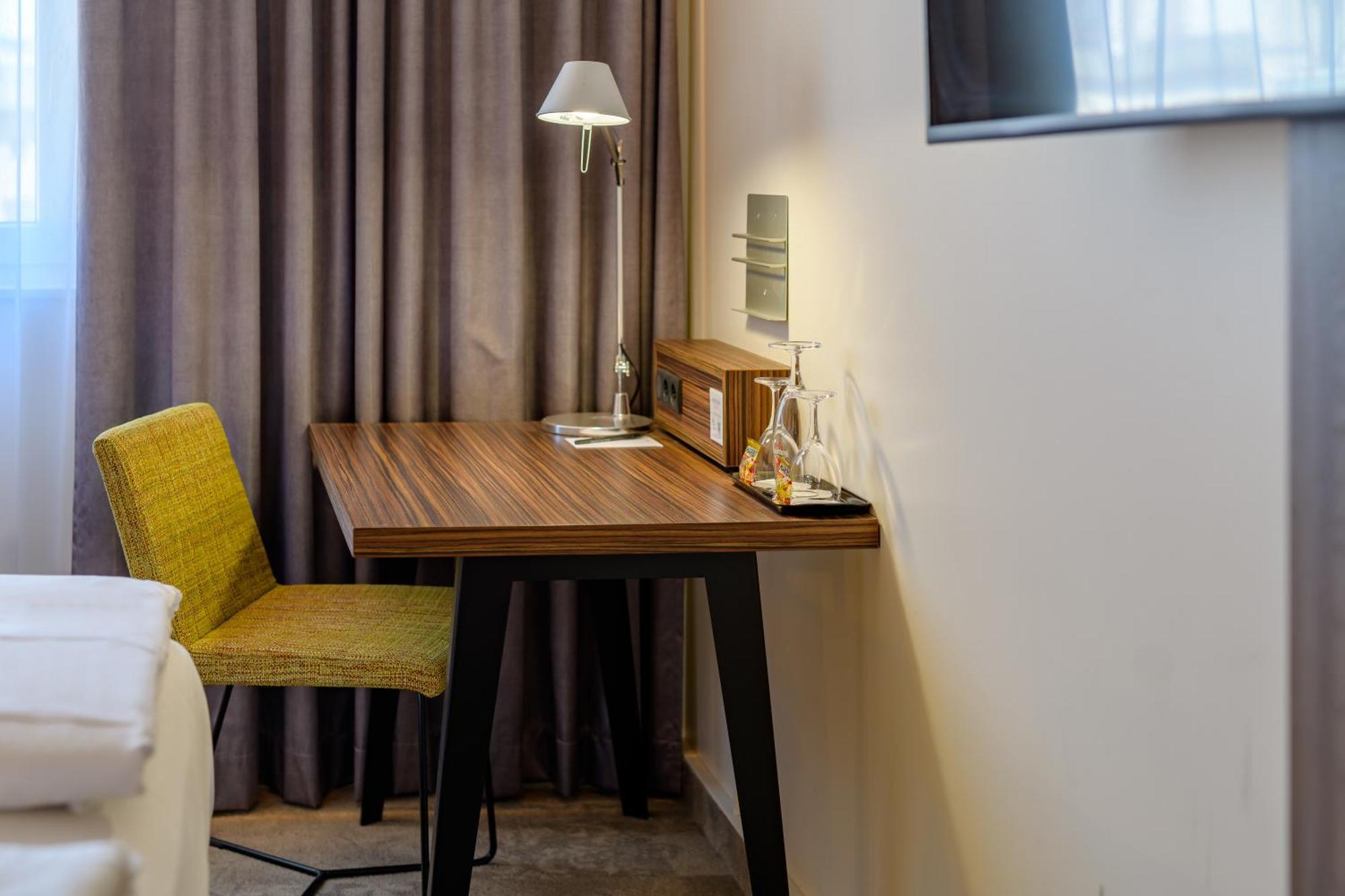 Mercure Hotel Berlin City Esterno foto